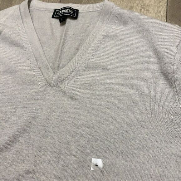 Mens NWOT Express 100% Merino Wool V-Neck Pullover Sweater - Picture 5 of 7